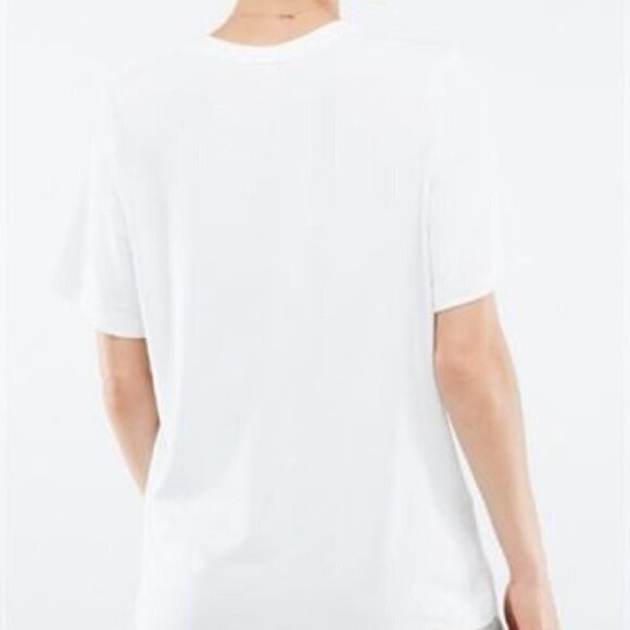 Fabletics, Women's Dry-Flex Long Tee - White. Size: 3X. NWT. - Picture 7 of 7